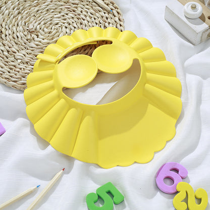 Adjustable children's shampoo cap