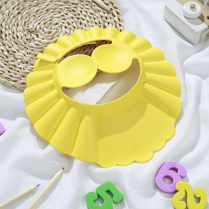 Adjustable children's shampoo cap